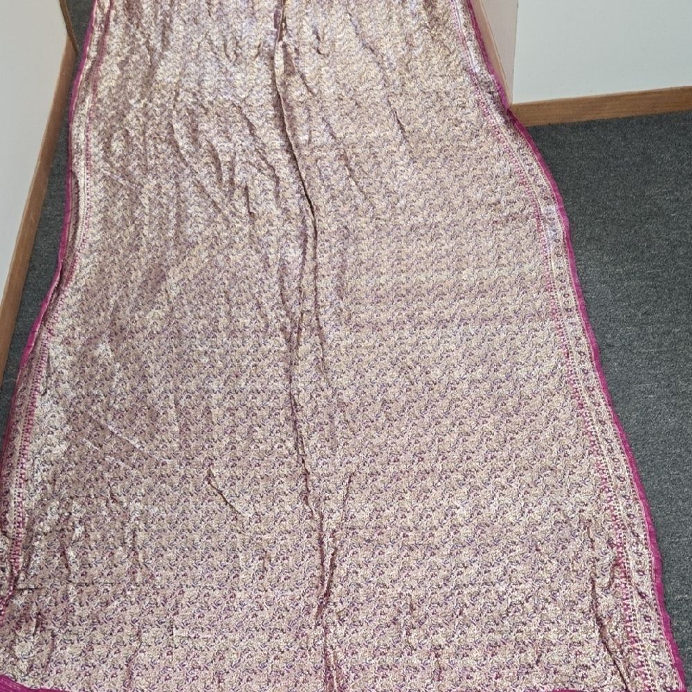 Elegant Pink and Gold Sari
